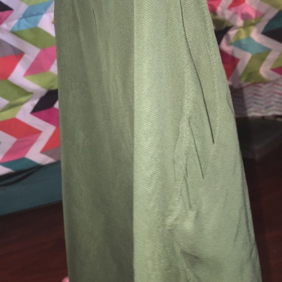 Green mesh light shirt (spaghetti straps) - Picture 4 of 6